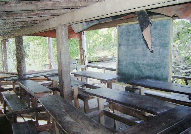 gal/Myanmar School by Khin/DSCF5680.JPG